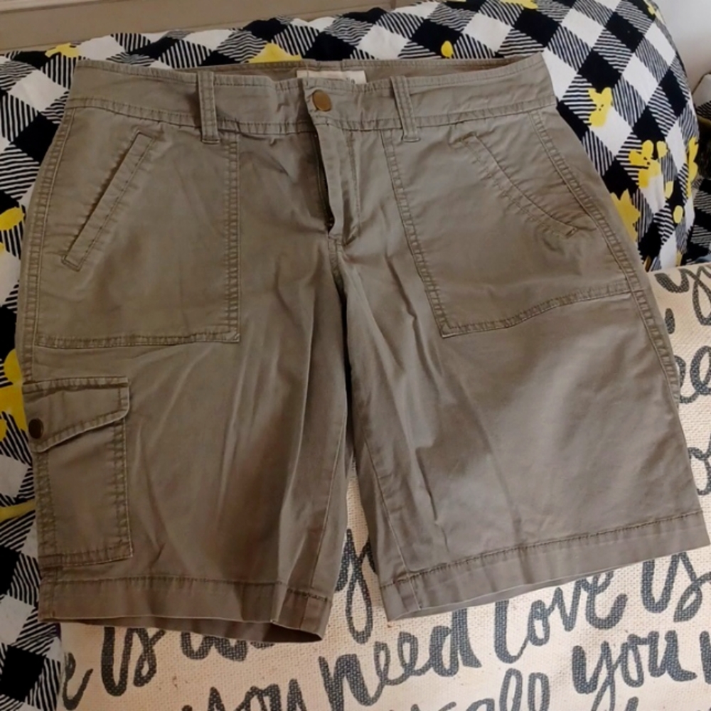 Old Navy Women's Cargo Shorts - Khaki